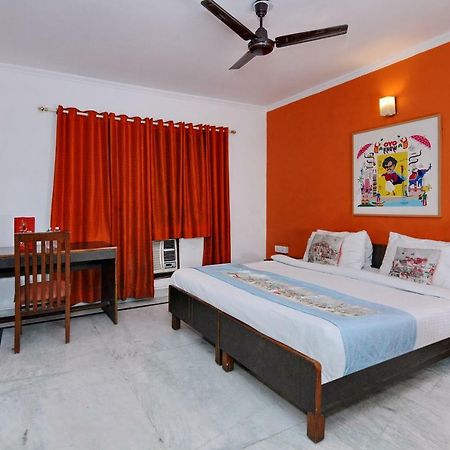 Oyo Flagship 592 Hauz Khas Village 新德里 外观 照片