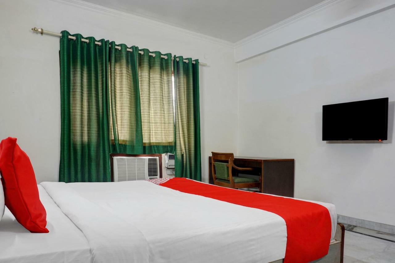 Oyo Flagship 592 Hauz Khas Village 新德里 外观 照片